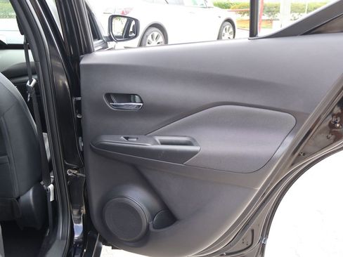 Used 2020 Nissan Kicks SV FWD image 23