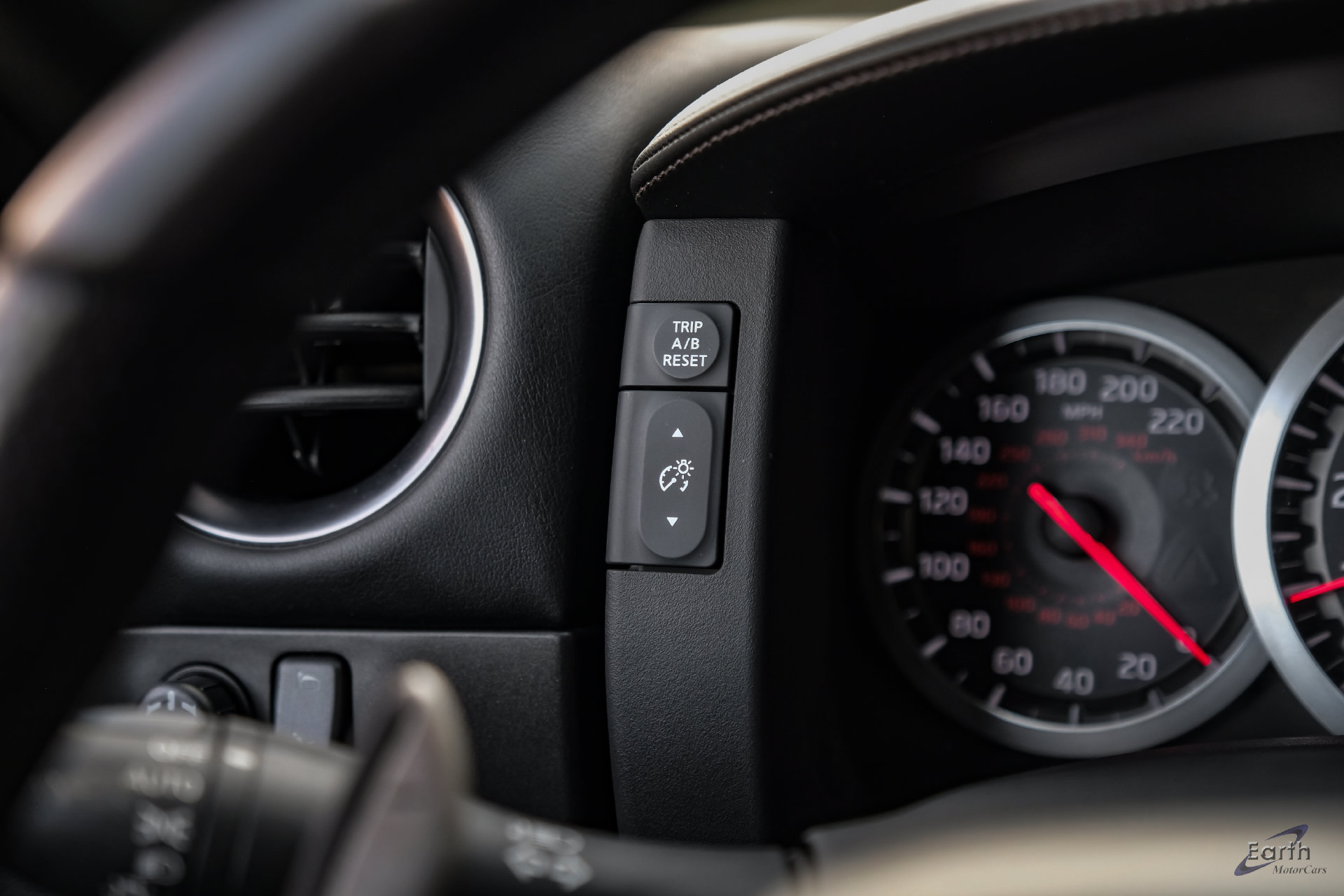 Used 2013 Nissan GT-R Black Edition AWD/4WD image 82