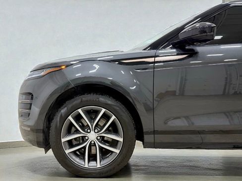 Used 2024 Land Rover Range Rover Evoque Dynamic SE image 3