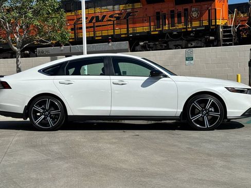 Certified 2023 Honda Accord Sport image 6