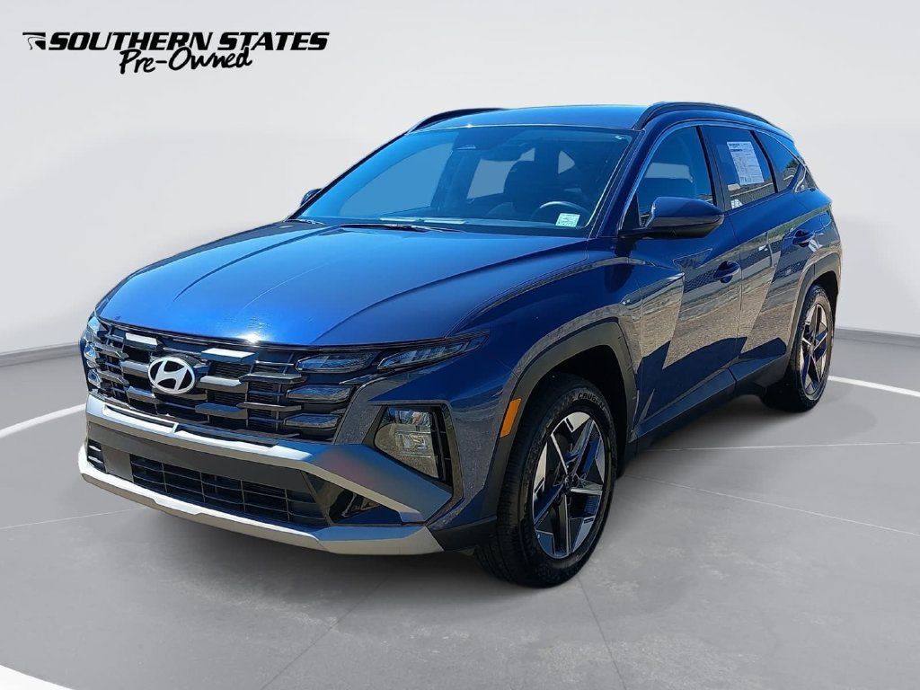 Certified 2025 Hyundai Tucson SEL FWD image 1