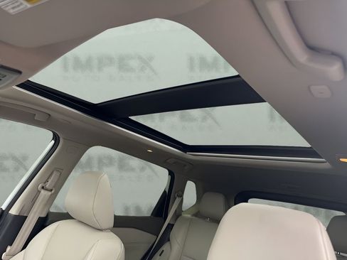 Used 2024 Nissan Rogue SV w/ SV Premium Package FWD image 11