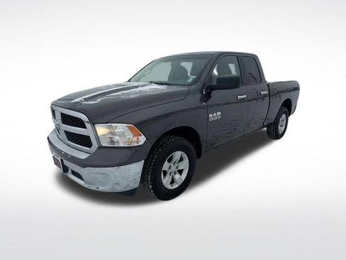 Used 2018 RAM 1500 Classic SLT image 32