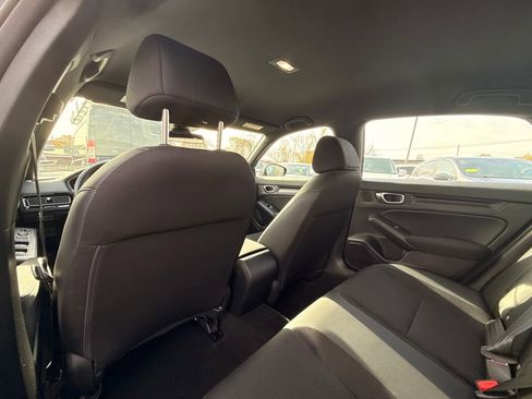 Used 2025 Honda Civic Sport image 16