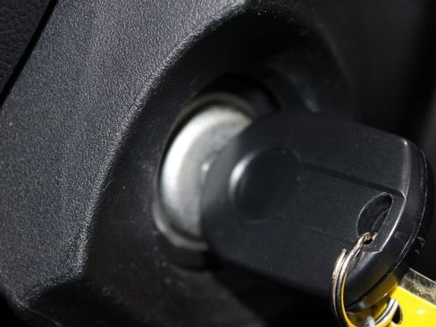 Used 2017 Ford Escape S image 23