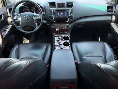 Used 2013 Toyota Highlander Limited FWD image 10