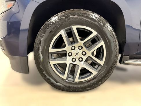 Used 2018 Chevrolet Tahoe Premier AWD/4WD image 10