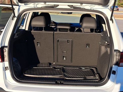 Certified 2024 Volkswagen Taos SEL image 12