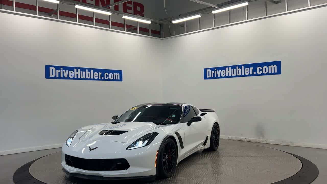 Used 2015 Chevrolet Corvette Z06 w/ 3LZ Preferred Equipment Group RWD image 6