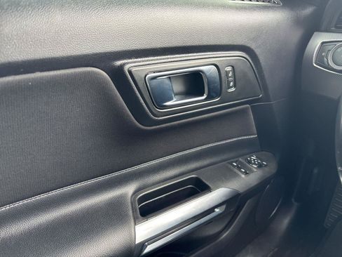 Used 2019 Ford Mustang GT w/ Black Accent Package RWD image 17