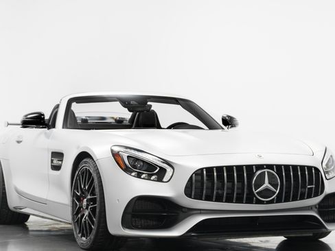 Used 2018 Mercedes-Benz AMG GT C image 3