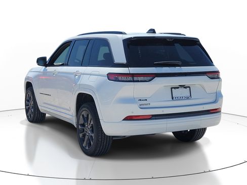 New 2026 Jeep Grand Cherokee Limited Reserve AWD/4WD image 4