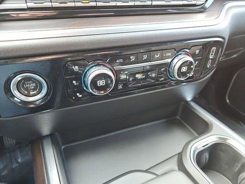 Used 2023 GMC Sierra 1500 SLT w/ SLT Premium Package image 19