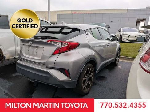 Certified 2020 Toyota C-HR XLE FWD image 3