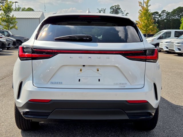 Certified 2025 Lexus NX 350 AWD w/ Accessory Package (2T) image 4