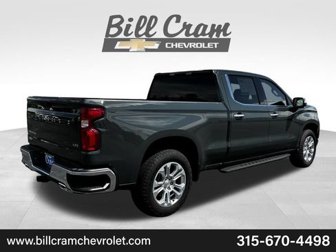 Used 2025 Chevrolet Silverado 1500 LTZ AWD/4WD image 34