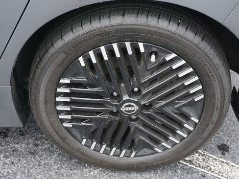 Certified 2023 Nissan Leaf SV Plus image 14