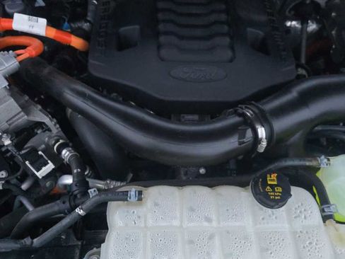 Used 2023 Ford F150 Lariat w/ Equipment Group 502A High image 18