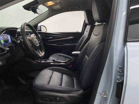 Used 2022 Chevrolet Bolt EUV Premier image 14