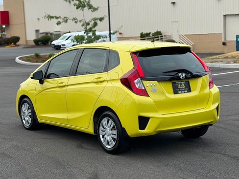 Used 2017 Honda Fit LX image 9