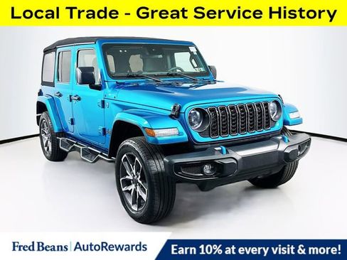 Used 2024 Jeep Wrangler Unlimited w/ Convenience Group AWD/4WD image 1