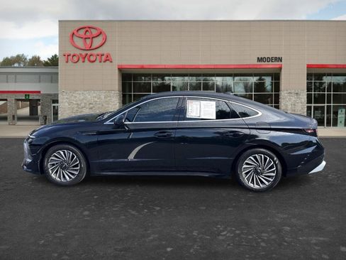 Used 2025 Hyundai Sonata SEL FWD image 4