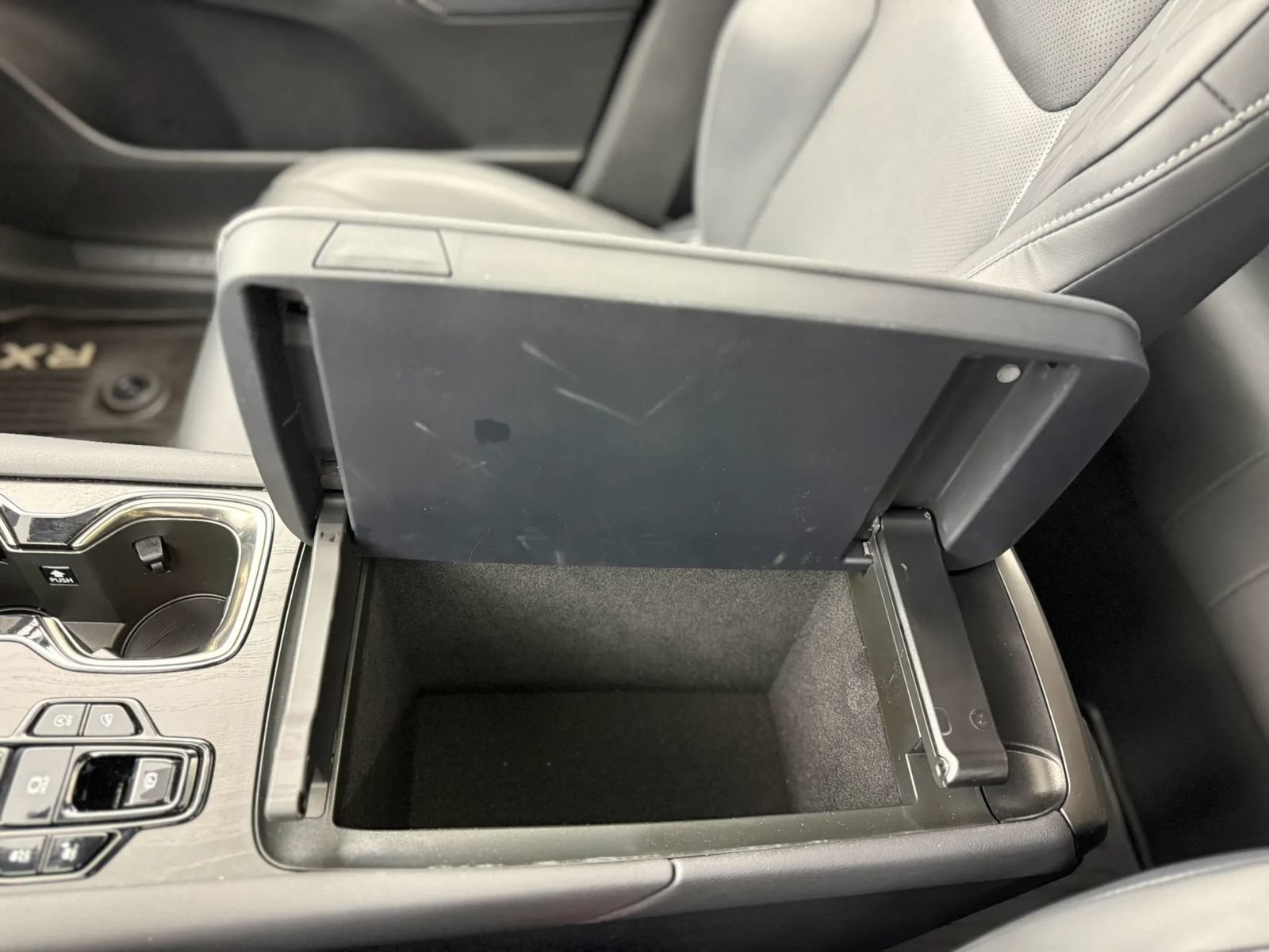Used 2023 Lexus RX 350 Premium w/ Accessory Package AWD/4WD image 39