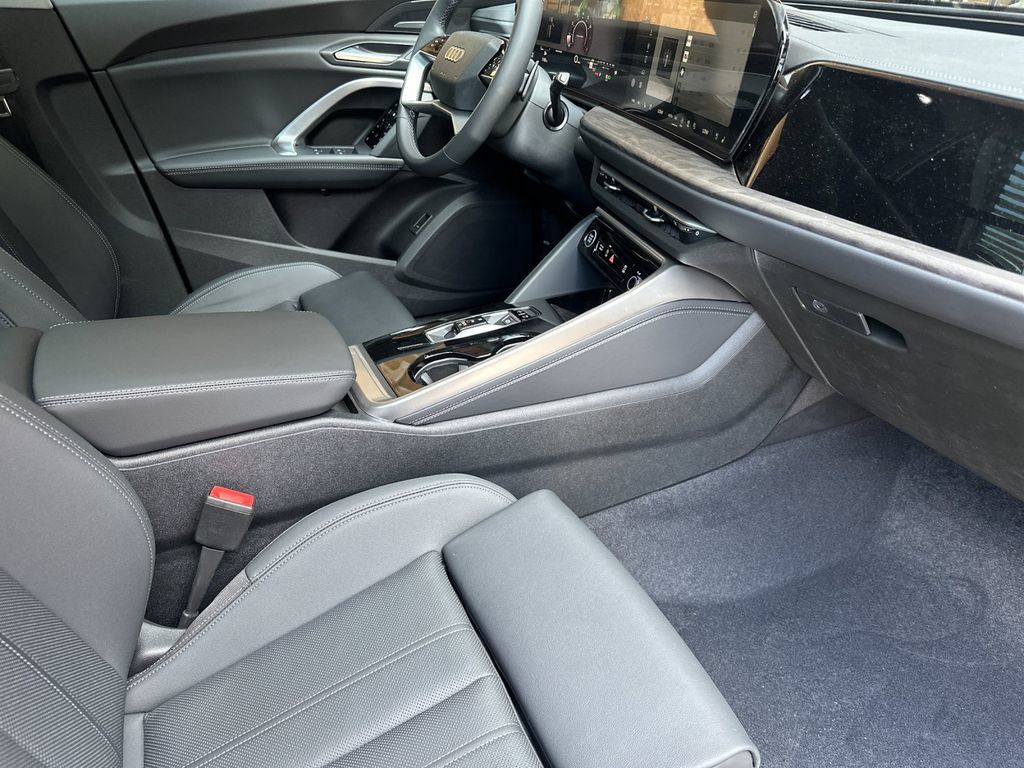 New 2026 Audi Q5 Premium AWD/4WD image 16