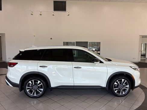 Used 2025 INFINITI QX60 Luxe image 11