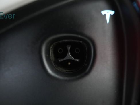Used 2022 Tesla Model S AWD/4WD image 10