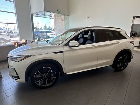 Certified 2025 INFINITI QX50 Sport AWD/4WD image 2