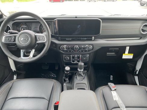 New 2025 Jeep Wrangler Unlimited Sahara w/ Safety Group AWD/4WD image 24