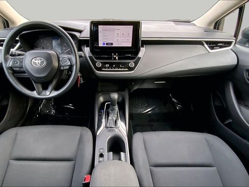 Used 2024 Toyota Corolla LE FWD image 15
