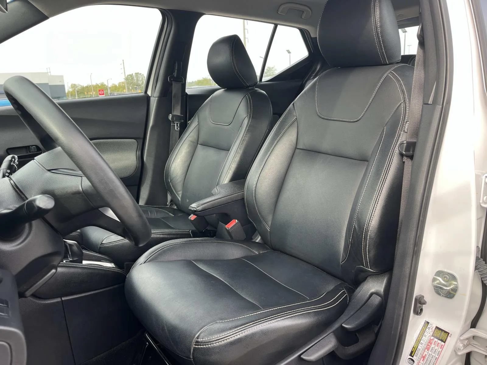 Used 2019 Nissan Kicks S FWD image 29