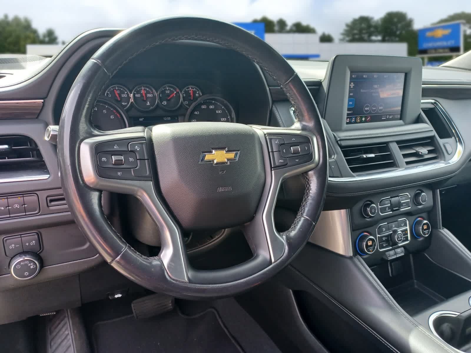 Used 2023 Chevrolet Suburban LS AWD/4WD image 9
