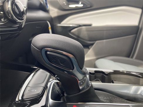 New 2026 Chevrolet Trax LT w/ Driver Confidence Package image 30