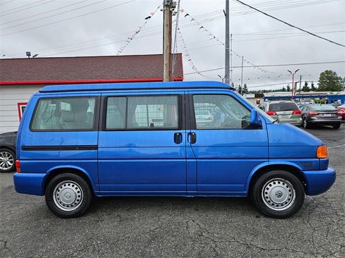Used 2001 Volkswagen Eurovan MV image 2