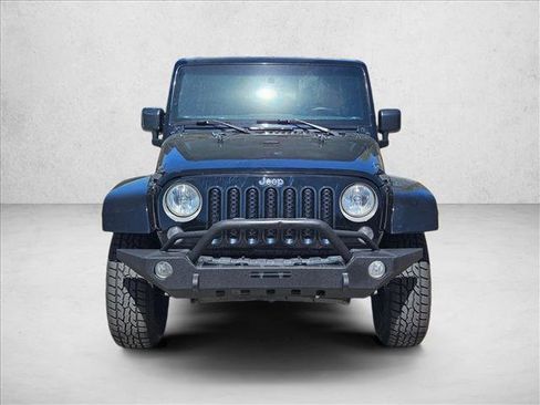 Used 2018 Jeep Wrangler Unlimited Sahara AWD/4WD image 2