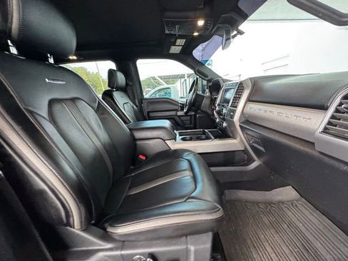 Used 2021 Ford F250 Platinum image 16