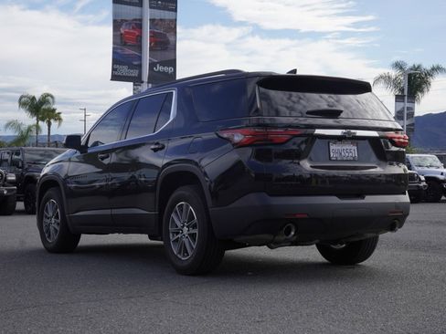 Used 2023 Chevrolet Traverse LT image 6