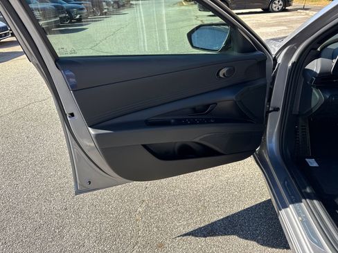 New 2026 Hyundai Elantra Sport image 10