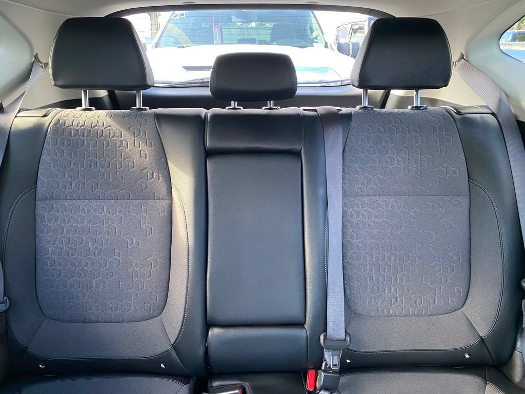 Used 2024 Kia Seltos S AWD/4WD image 36