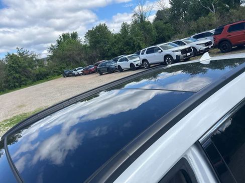 Used 2014 Hyundai Santa Fe Sport w/ Technology Package 04 FWD image 15