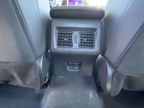 Used 2025 Toyota Camry SE w/ Convenience Package FWD image 14