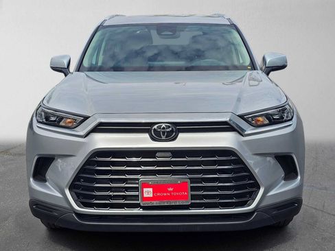 Certified 2026 Toyota Grand Highlander FWD image 8