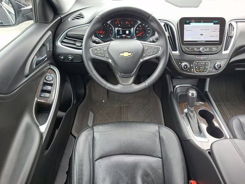 Used 2017 Chevrolet Malibu Premier w/ Premier Sun and Wheel Package image 12