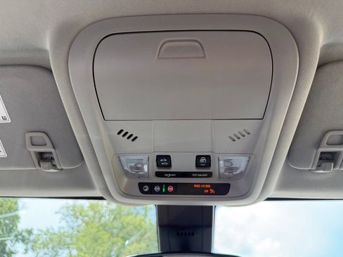 Used 2024 Chevrolet Equinox LT w/ LPO, Floor Liner Package FWD image 22