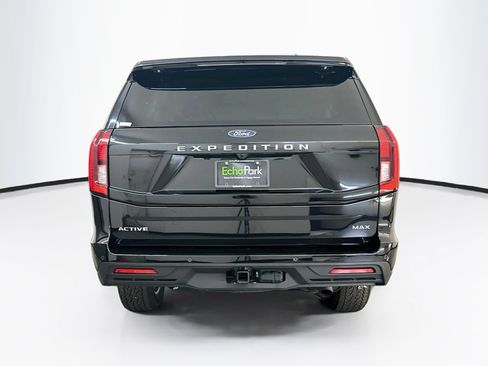 Used 2025 Ford Expedition Max Active AWD/4WD image 7