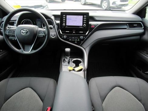 Used 2024 Toyota Camry LE image 12