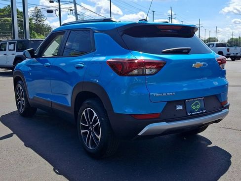 Certified 2026 Chevrolet TrailBlazer LT w/ LT Cold Weather Package FWD image 9
